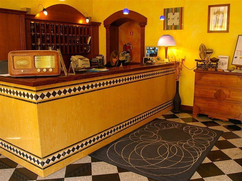 Hotel Postumia Dossobuono Exterior foto